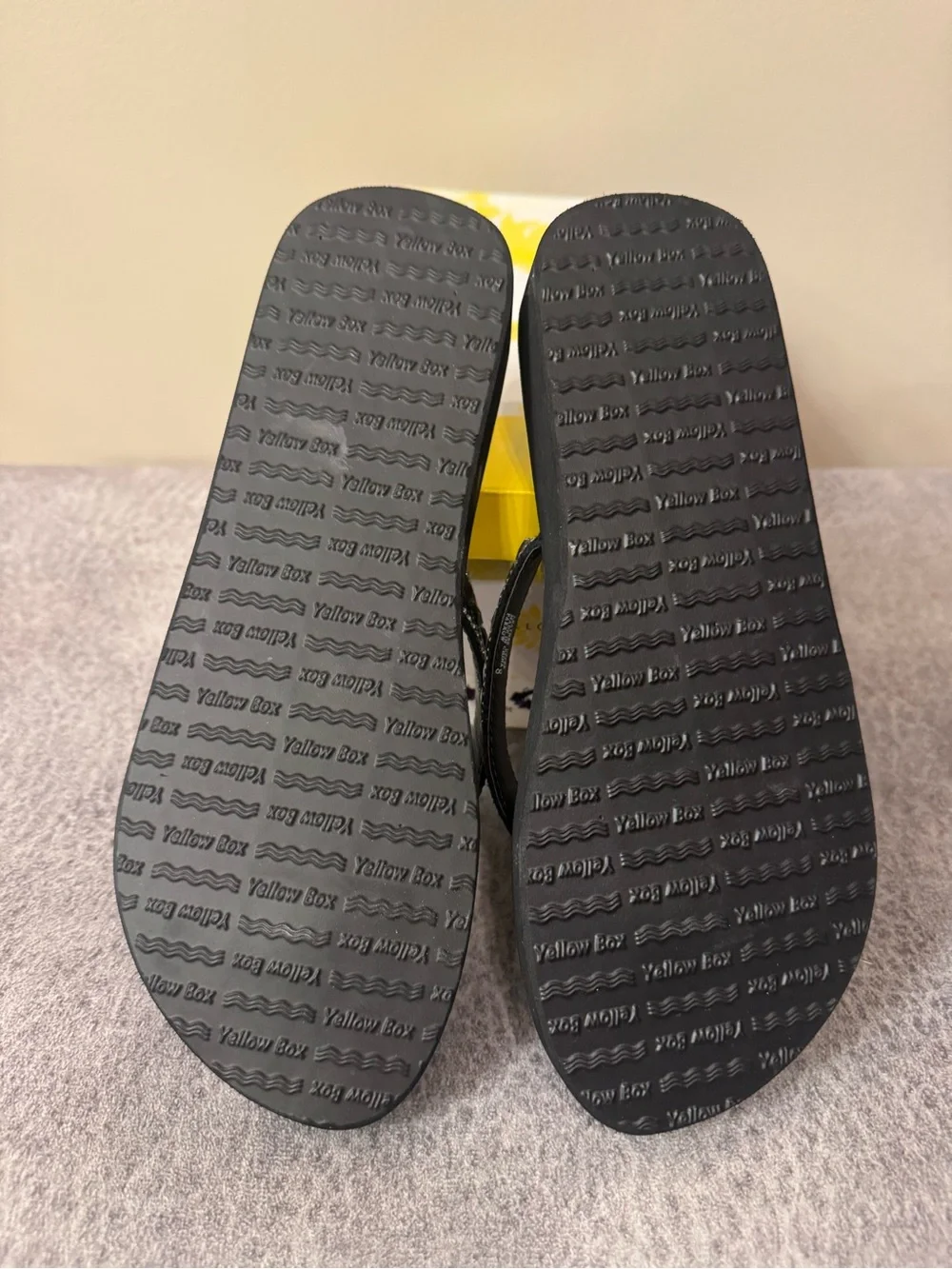 Yellow Box Black Crystal-Embellished V-Strap Sandals NEW - Picture 2 of 4
